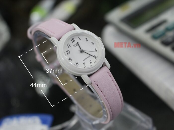 Đồng hồ Casio LQ-139L-4B1DF dây da vải màu hồng - Mặt số màu trắng Đồng hồ Casio LQ-139L-4B1DF dây da vải màu hồng - Mặt số màu trắng