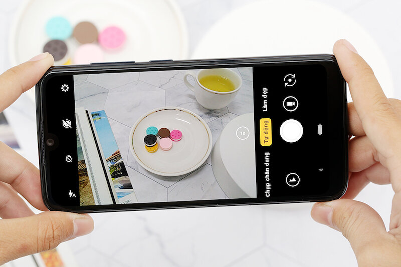 Điện thoại Vsmart Star - 2GB RAM, 16GB, 5.7 inch