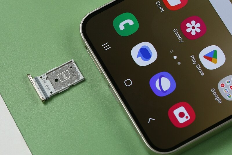 Điện thoại Samsung Galaxy S24 8GB/512GB bộ nhớ trong