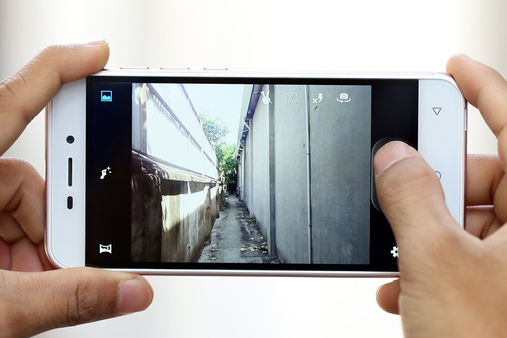 Điện thoại Mobiistar Lai Yuna 1