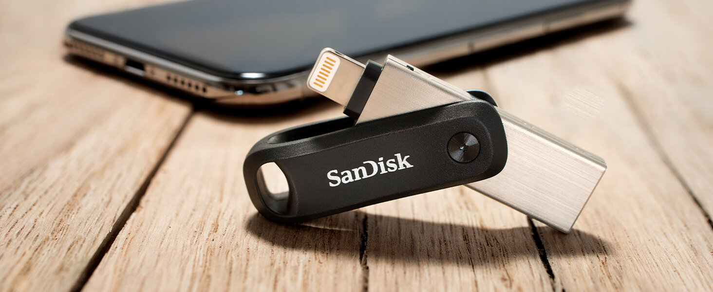 USB SanDisk 128GB iXpand Flash Drive Go SDIX70N
