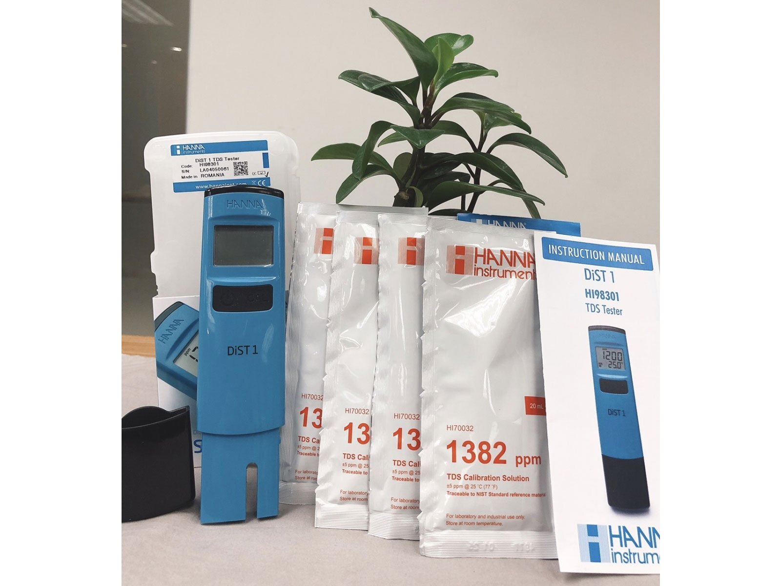 Bút đo tổng chất rắn hòa tan, nhiệt độ Hanna có hộp đựng Bút đo tổng chất rắn hòa tan, nhiệt độ Hanna