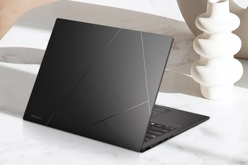 Asus Zenbook 14 OLED UM3406KA-PP555WS 1