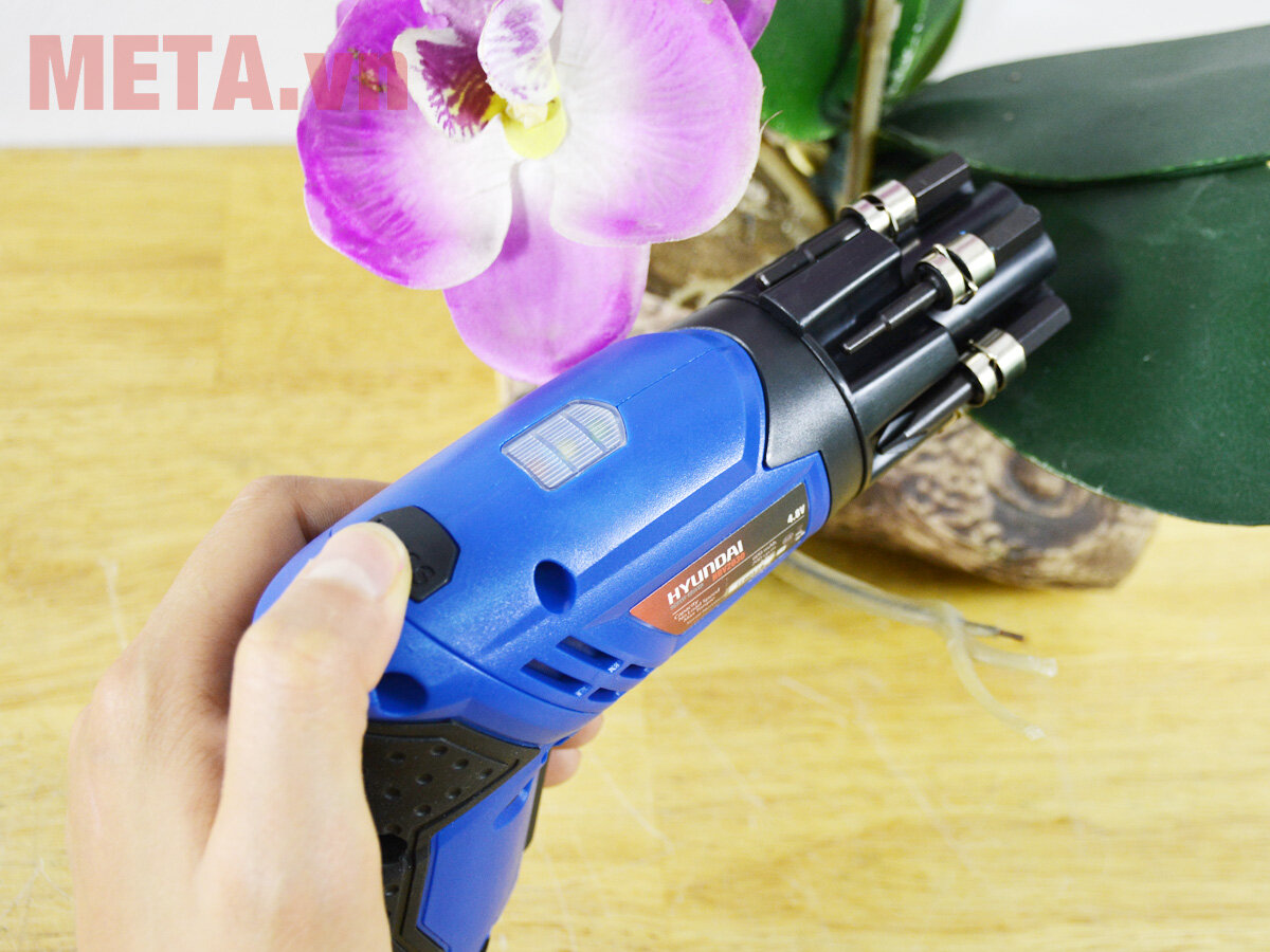 Máy bắt vít Hyundai HBV2030