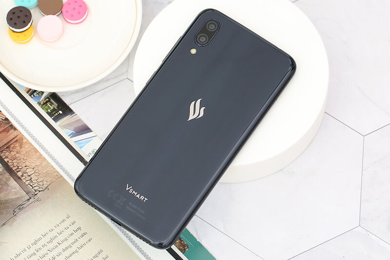 Điện thoại Vsmart Star - 2GB RAM, 16GB, 5.7 inch