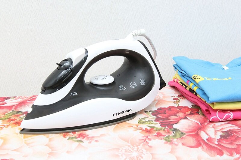 Bàn ủi hơi nước Pensonic PSI-1006 Bàn ủi hơi nước Pensonic PSI-1006