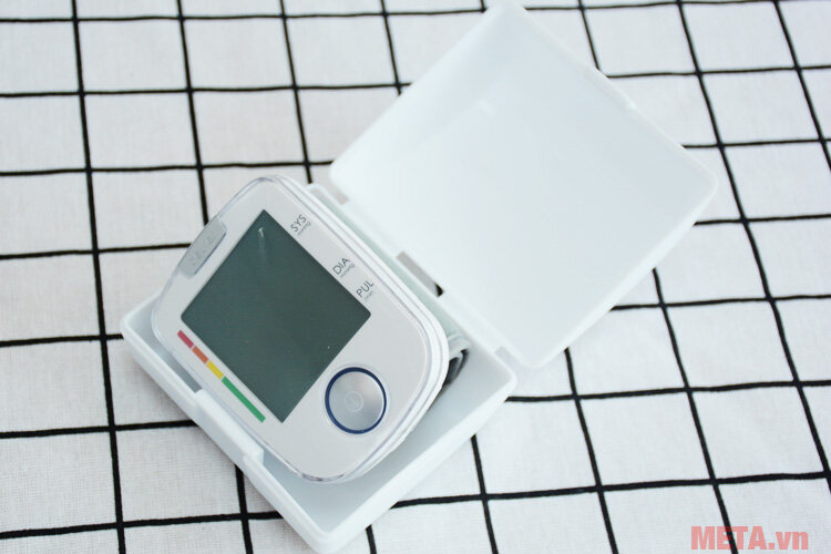 Máy đo huyết áp cổ tay Beurer BC44