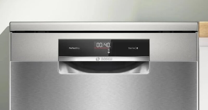 Máy rửa bát serie 8 Bosch SMS8TCI01E được trang bị bảng điều khiển trực quan