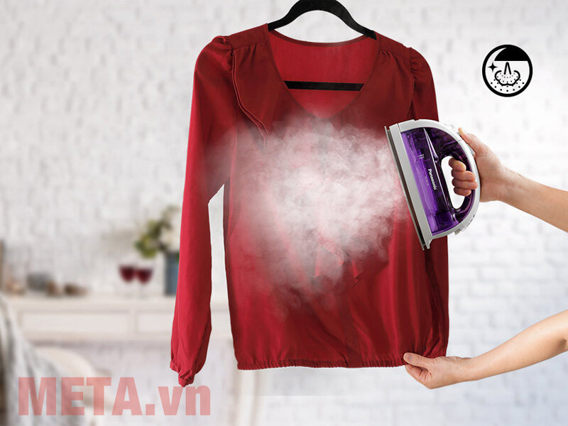 Bàn là hơi nước không dây Panasonic PABU-NI-WL30VRA