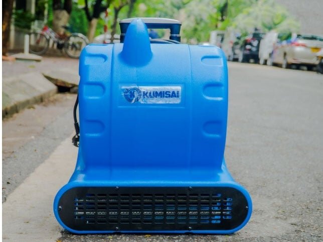 Kumisai KMS 4200 có vỏ nhựa abs Kumisai KMS 4200
