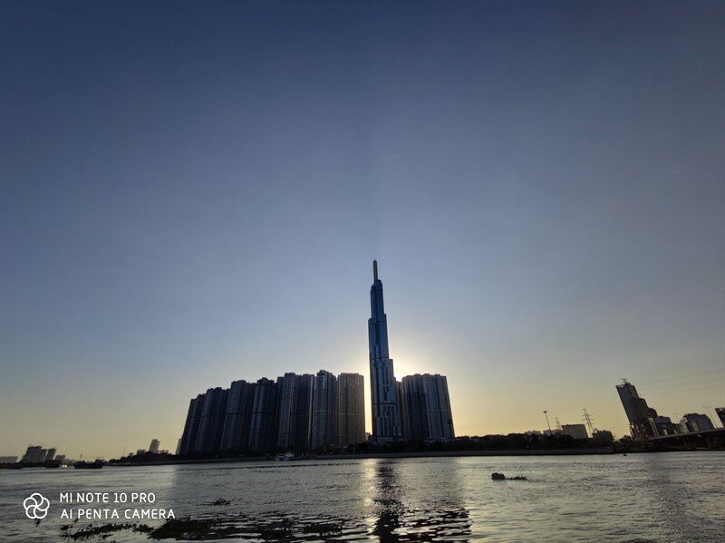 Điện thoại Xiaomi Mi Note 10 Pro - RAM 8GB, 256GB