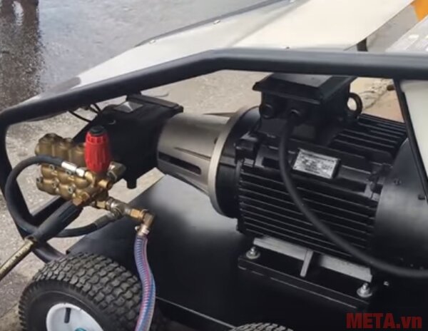 Máy rửa xe siêu cao áp 15KW Lutian QK3521C