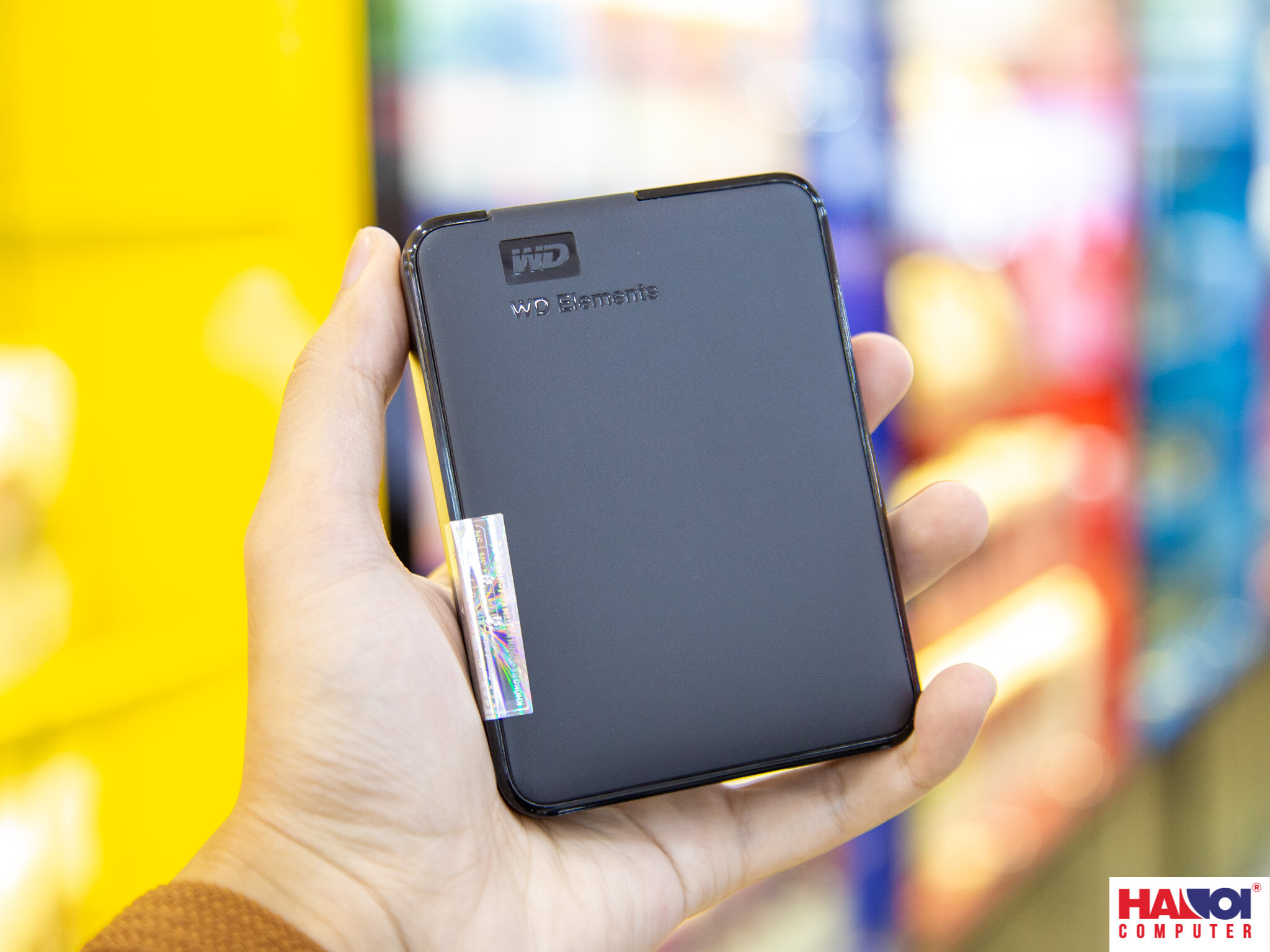 Ổ cứng gắn ngoài 4TB 2.5 inch WD Elements Đen WDBU6Y0040BBK-WESN