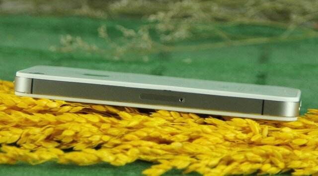 Điện thoại iPhone 4S 16GB