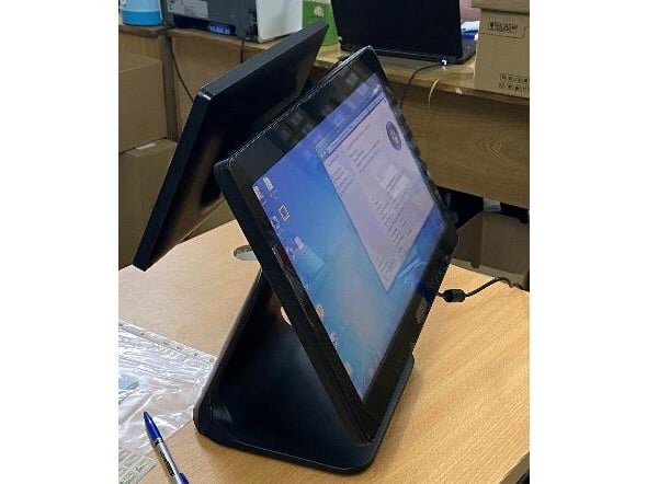 Màn hình cảm ứng có kích thước 15.6 inch  Máy bán hàng cảm ứng