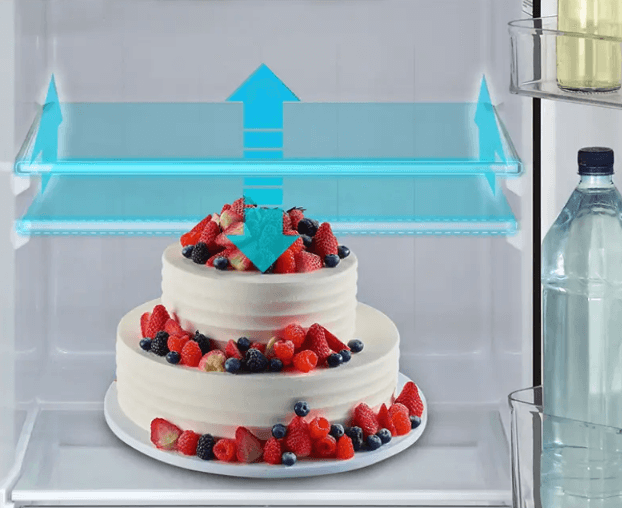 Hệ thống khay của tủ lạnh AQUA AQR-T220NE(HB) được làm từ kính cường lực cho độ bền cao