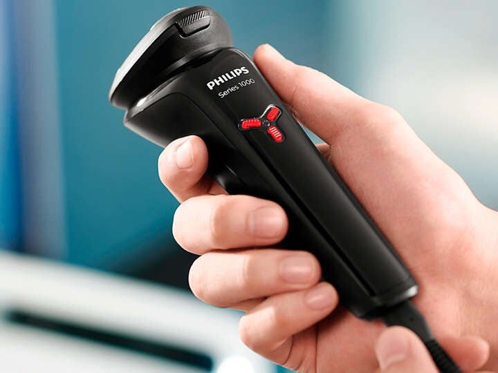 Máy cạo râu dùng pin sạc Philips S1103/02