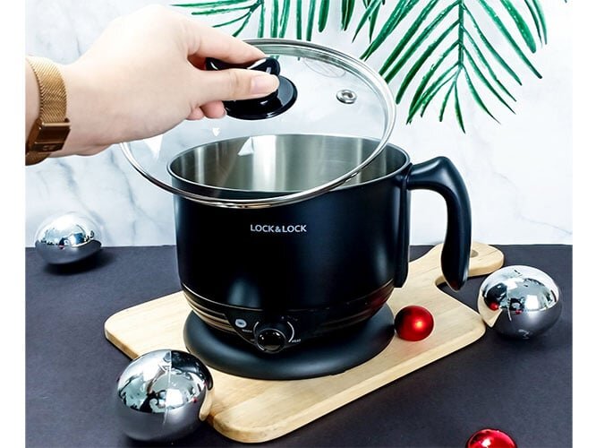 Nồi lẩu điện đa năng Lock&Lock EJP316BLK có dung tích 1,2 lít 