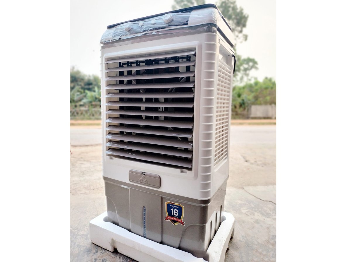 Hòa Phát HPCF1-011 có bảng điều khiển trực quan