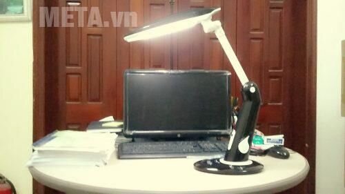 Đèn học Led Hàn Quốc Eyelux ELX-7100 Đèn học Led Hàn Quốc Eyelux ELX-7100
