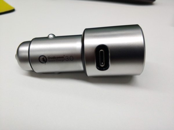 Sạc nhanh ô tô Xiaomi Quick charge 3.0