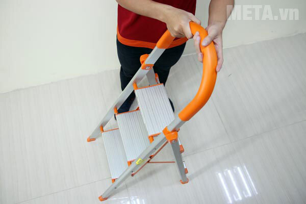 Thang nhôm ghế bản to 3 bậc Advindeq ADS-703