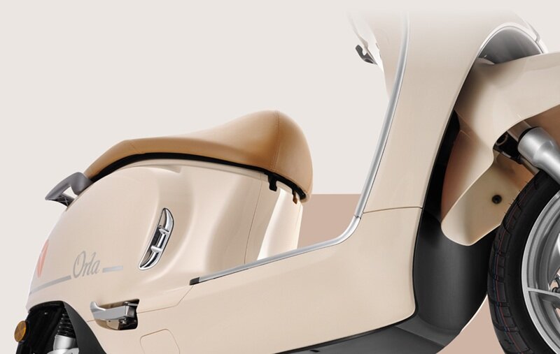 Xe máy điện Yadea Orla