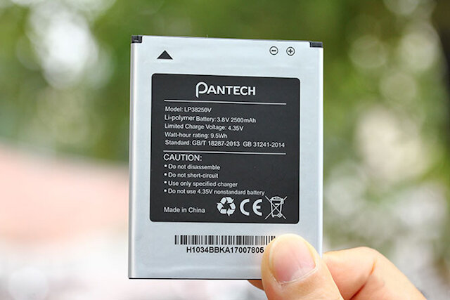 Điện thoại Pantech V955