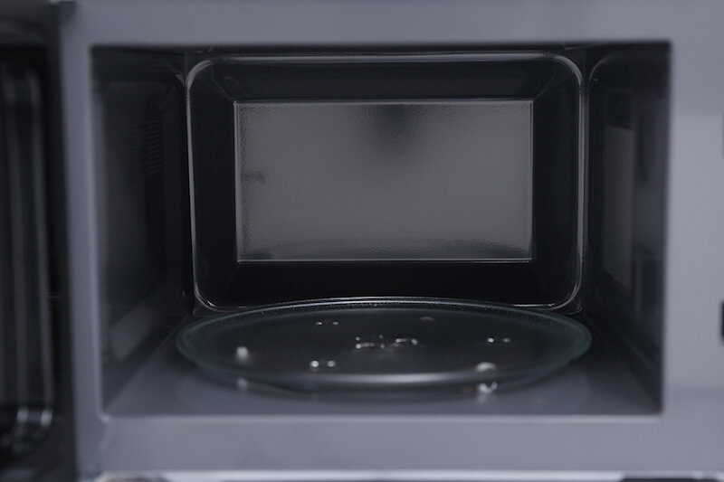 Lò vi sóng Electrolux EMM2322MW 23 lít Lò vi sóng Electrolux EMM2322MW 23 lít