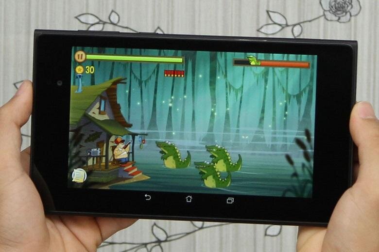 Máy tính bảng Asus MeMO Pad 7 (ME572CL) Máy tính bảng Asus MeMO Pad 7 (ME572CL)