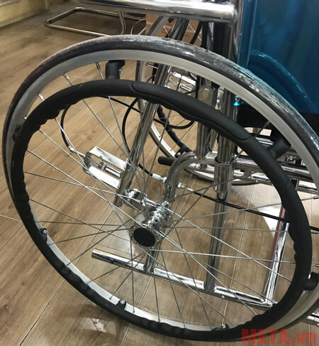 Xe lăn đa năng Lucass X7 (~X7A) - Xe lăn có bô, ngả và tay phanh