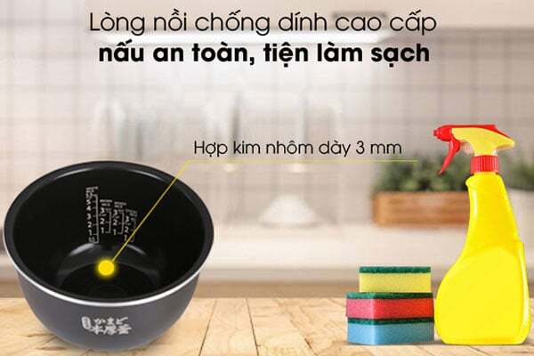 Lòng nồi cơm cao tần Toshiba RC-10IX1PV 1 lít được phủ một lớp chống dính Lòng nồi cơm cao tần Toshiba RC-10IX1PV 1 lít được phủ một lớp chống dính