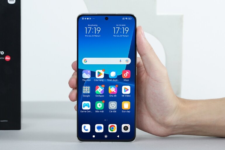 điện thoại xiaomi 13 pro màn hình