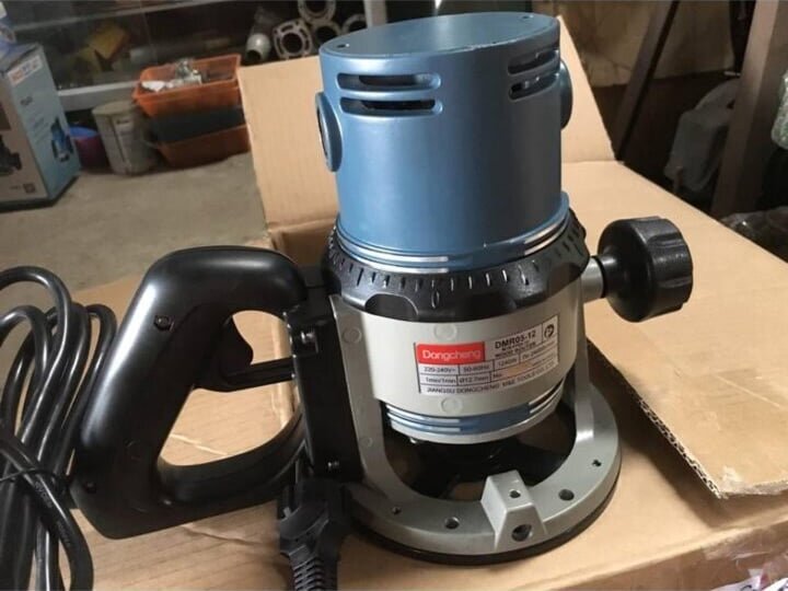 Vỏ máy làm từ nhôm Máy soi Dongcheng DMR05-12