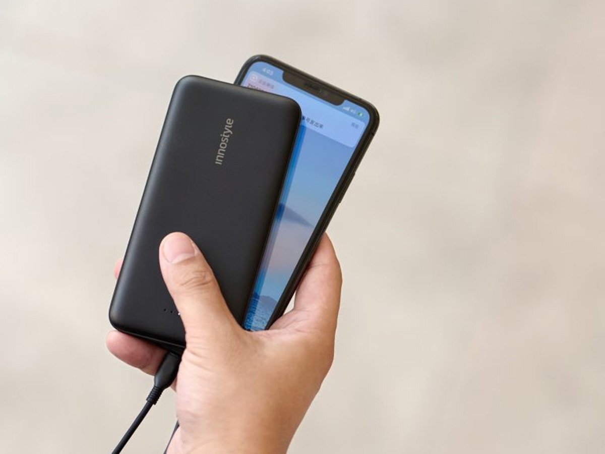 Sạc tích hợp tính năng tự động nhận diện khi có cáp lighning 