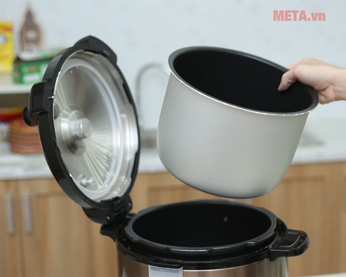 Nồi áp suất Sanaky SNK-64C