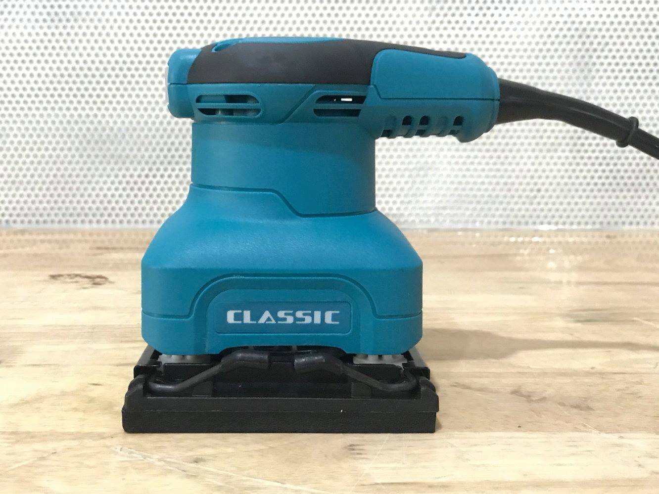 Máy chà nhám rung hình vuông Classic CLA-6211 Máy chà nhám rung hình vuông Classic CLA-6211