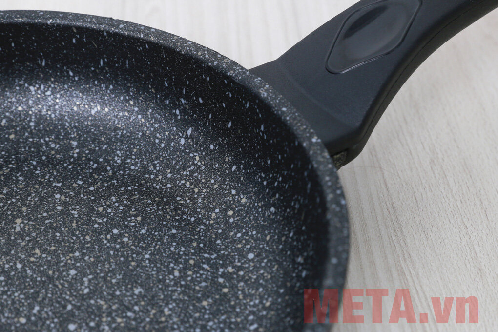 Chảo nhôm chống dính đá hoa cương Sunhouse SBD18 (18cm)