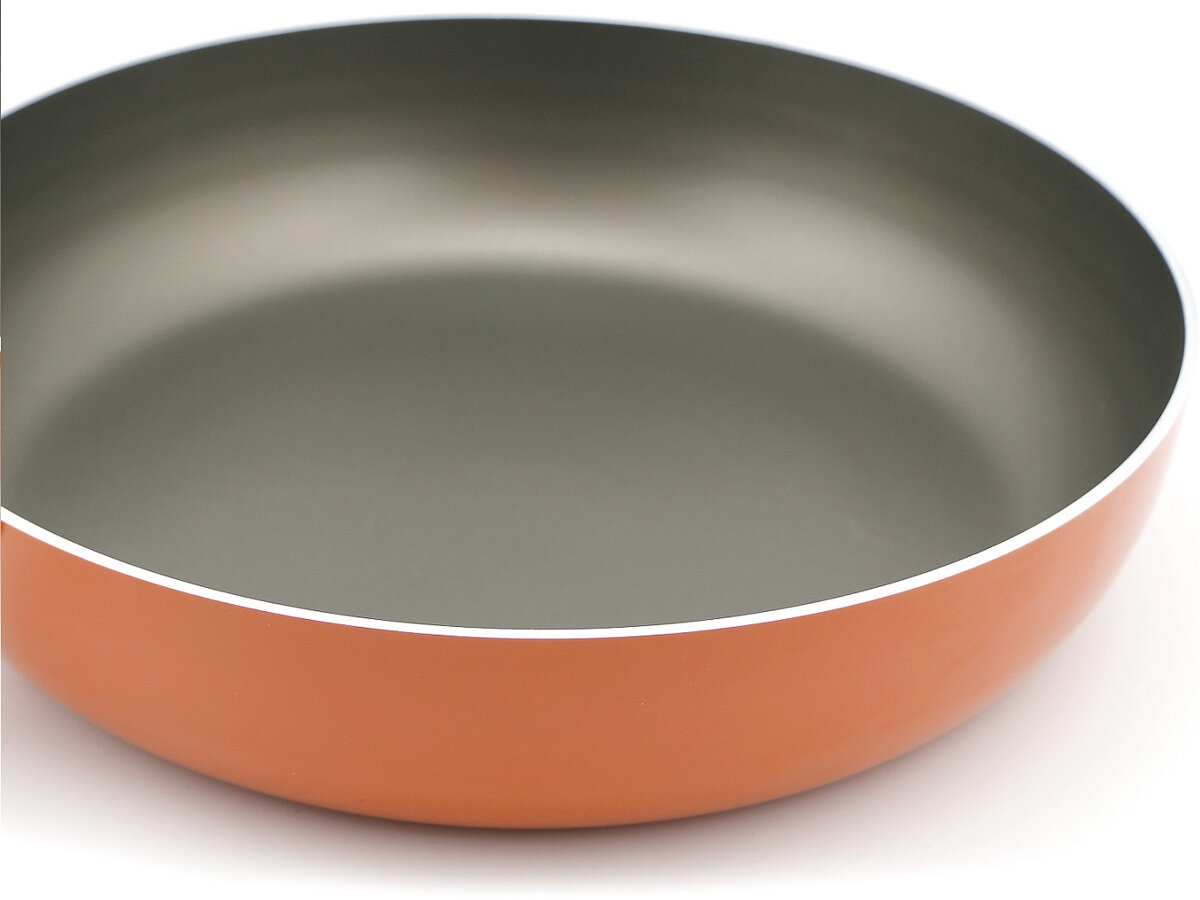 Lòng chảo sâu với đường kính là 26cm