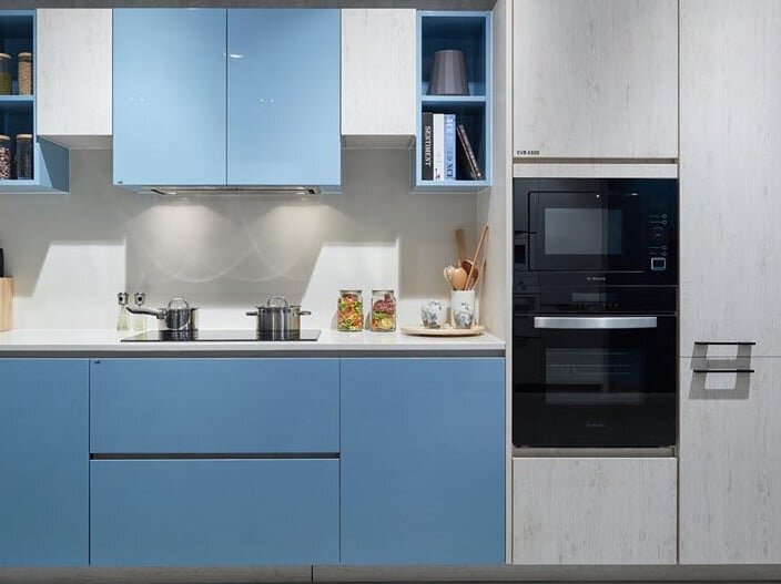 lò vi sóng Malloca MW 927BG có nhiều tiện ích thông minh