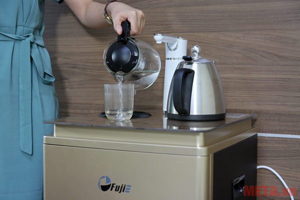 Cây nước nóng lạnh kết hợp với bàn pha trà, cafe FujiE WD3000E Cây nước nóng lạnh kết hợp với bàn pha trà, cafe FujiE WD3000E