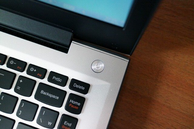 Laptop Lenovo U4170 i3 4030U/4GB/500GB/Win8.1