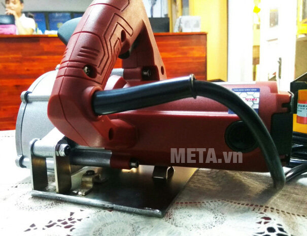Máy cắt rãnh tường Btec BT211 Máy cắt rãnh tường Btec BT211