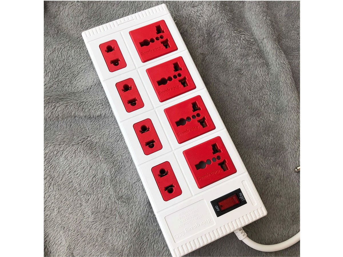 Ổ cắm Điện Quang ECO ĐQ ESK 8ECO màu trắng đỏ Ổ cắm Điện Quang ECO ĐQ ESK 8ECO