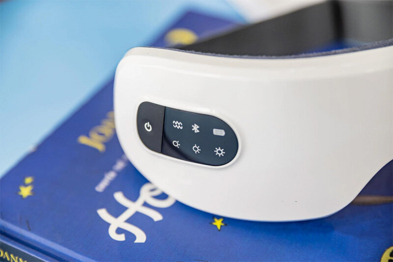 Bảng điều khiển trên Olike M2