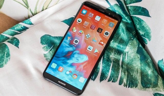 Điện thoại Huawei Nova 2i