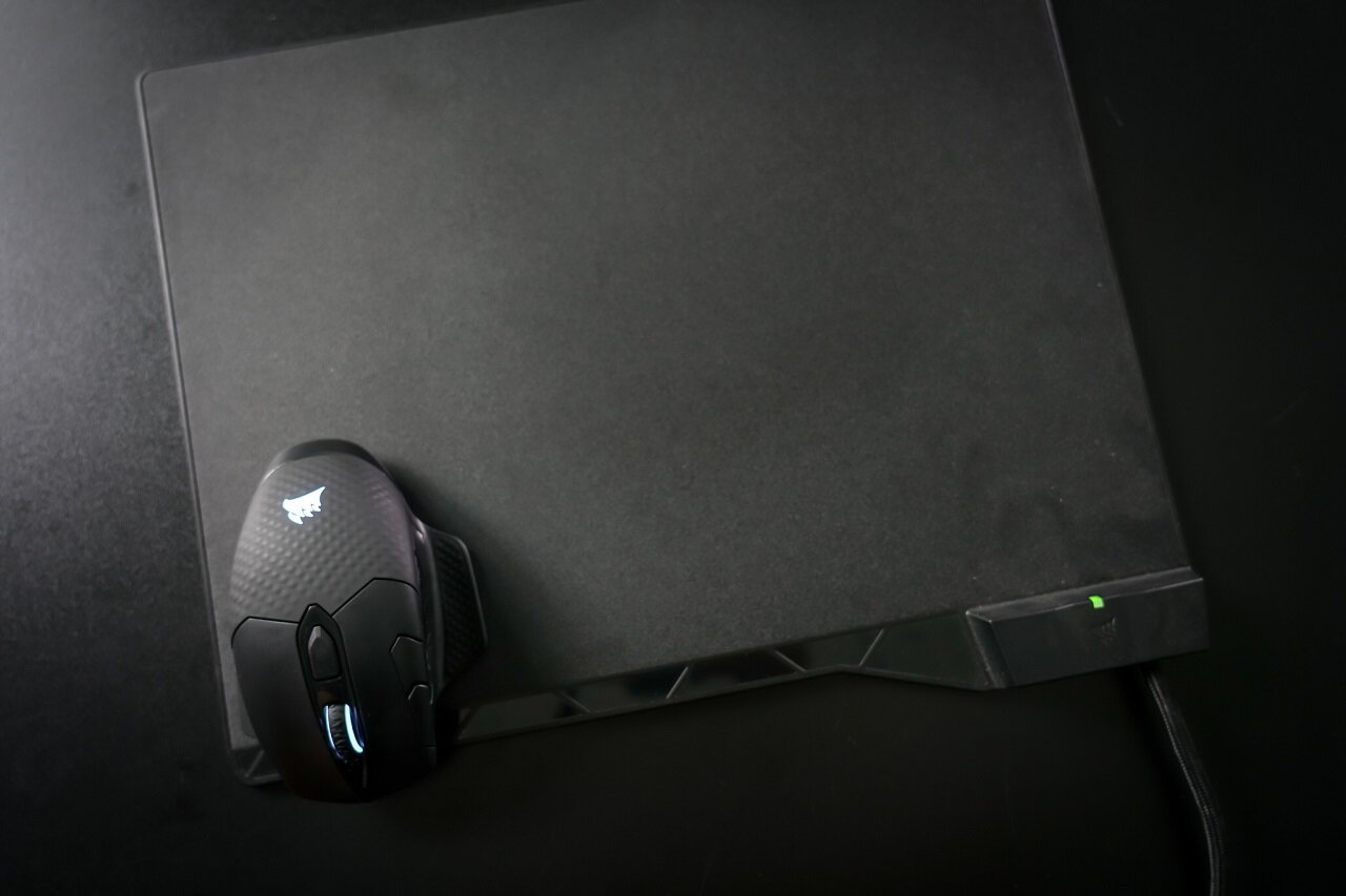 Chuột máy tính Corsair Dark Core RGB SE (Đen)