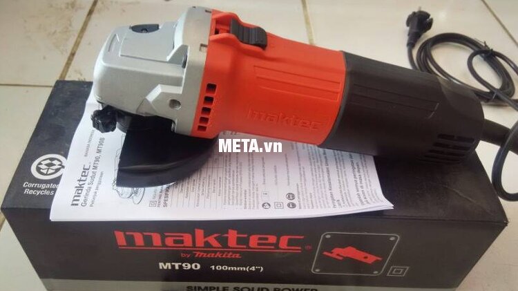 Máy mài góc Maktec MT90