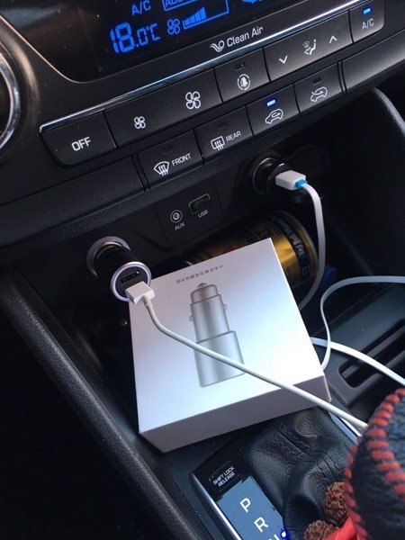 Sạc nhanh ô tô Xiaomi Quick charge 3.0