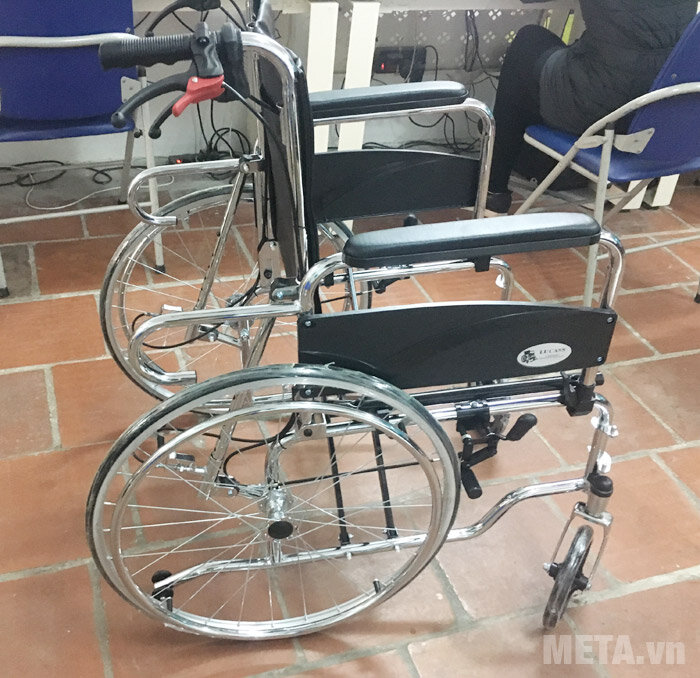 Xe lăn đa năng Lucass X7 (~X7A) - Xe lăn có bô, ngả và tay phanh